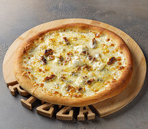 Четыре сыра с грецким орехом