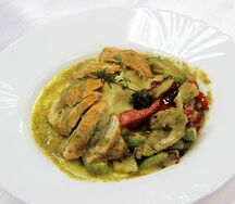 Куриное филе с овощами