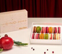 Новогодний набор монбонов Holiday Collection