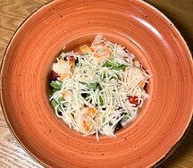 Салат Цезарь с креветкой