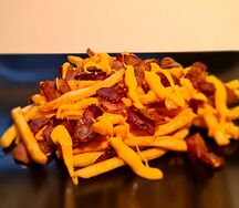 Картофель фри с беконом
