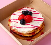 Панкейки с ягодным кули