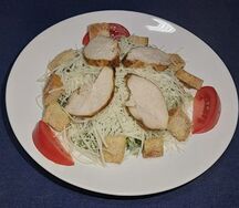 Цезарь с курицей