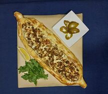 Пиде по-турецки с курицей