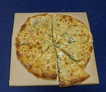 Хачапури с сыром и зеленью