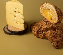 Круассан сырный