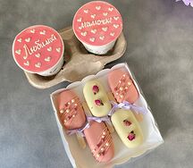 Торты в стакане Любимой мамочке и муссовые пирожные эскимо с розой