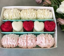 Подарок для мамы: зефир и конфеты птичье молоко