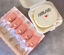 Бенто-торт Люблю и муссовые пирожные эскимо
