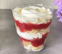 Десерт в стакане Клубника