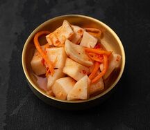 Дайкон маринованный