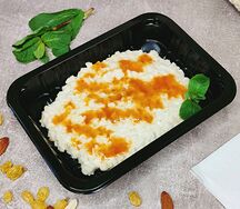 Овсяная каша с джемом средняя