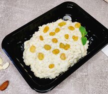 Овсяная каша с изюмом средняя