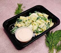 Салат огуречный с яйцом и зеленью
