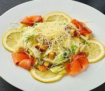 Цезарь с лососем