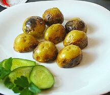 Картофель молодой на углях