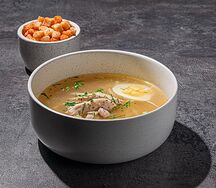 Куриный бульон с яйцом