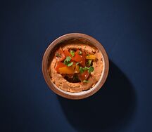 Хумус из индейки с ахцаном из перцев