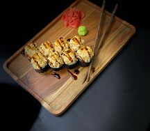Запечённый ролл с цыплёнком и соусом терияки