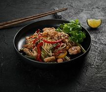 Wok с курицей