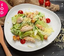 Салат Цезарь с курицей
