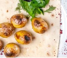 Картофель молодой с мангала