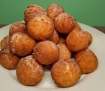 Полкило пончиков с сахарной пудрой 