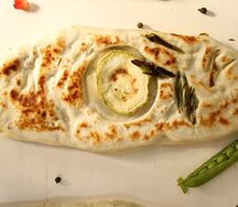 Кутаб с кабачком и сыром
