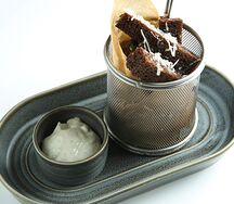 Чесночные гренки с пармезаном