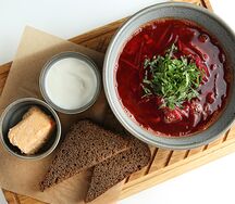 Борщ с телячьми щечками