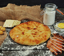 Пирог с курицей и сыром