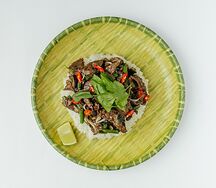 Говядина в перечном соусе с рисом
