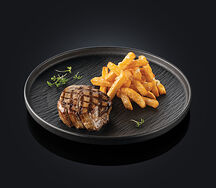 Филе говядины с картофелем фри