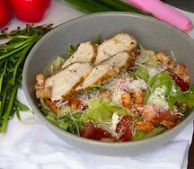 Цезарь с Курицей