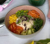 Поке с Лососем и Чукой