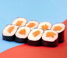Ролл с лососем