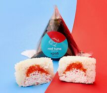 Онигири с крабом