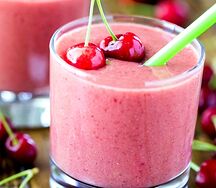 Молочный коктейль с вишней