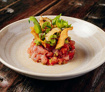 Тунец с гуакамоле