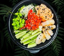 Поке с лососем и креветкой