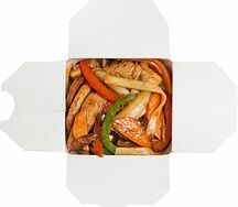 Вок курица с лапшой и овощами по-пекински