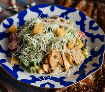 Восточный цезарь с курицей