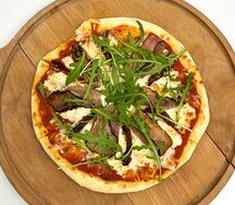 Пицца Прошутто с вялеными томатами