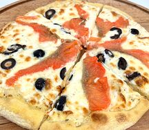 Пицца с семгой слабосоленой