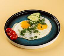 Глазунья из двух яиц