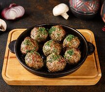 Шляпки шампиньонов с мясом