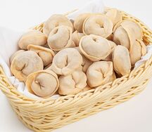 Замороженные пельмени с курицей