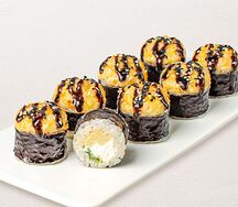 Запеченный с тигровой креветкой ролл