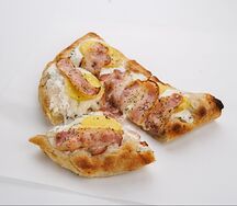 Пицца бекон-картофель 1/2