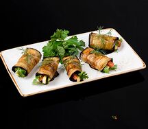 Рулетики из баклажанов